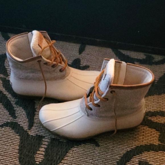 Sperry duck boots 👢 - Picture 13 of 13